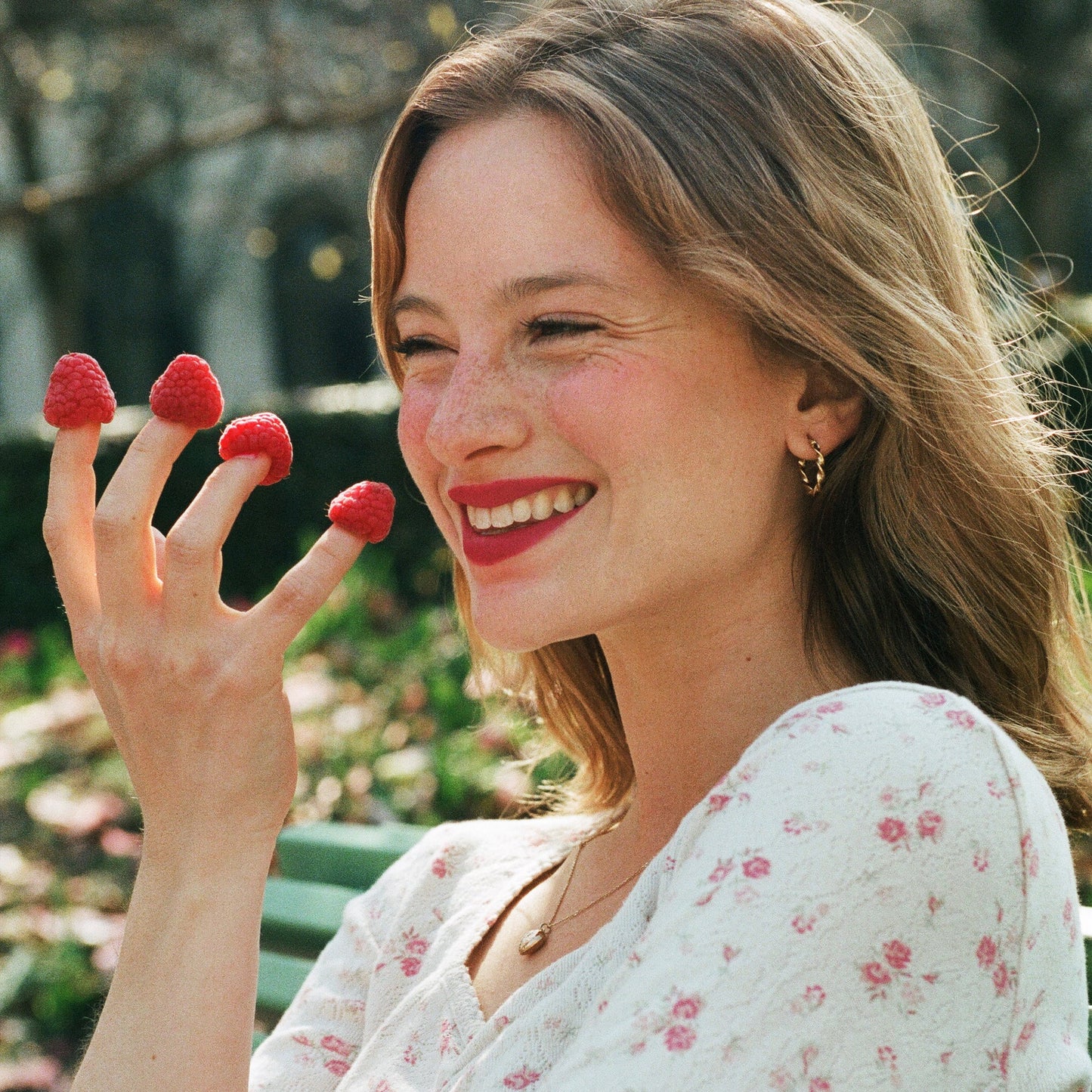 Yolaine La Mousse De Rouge Framboise