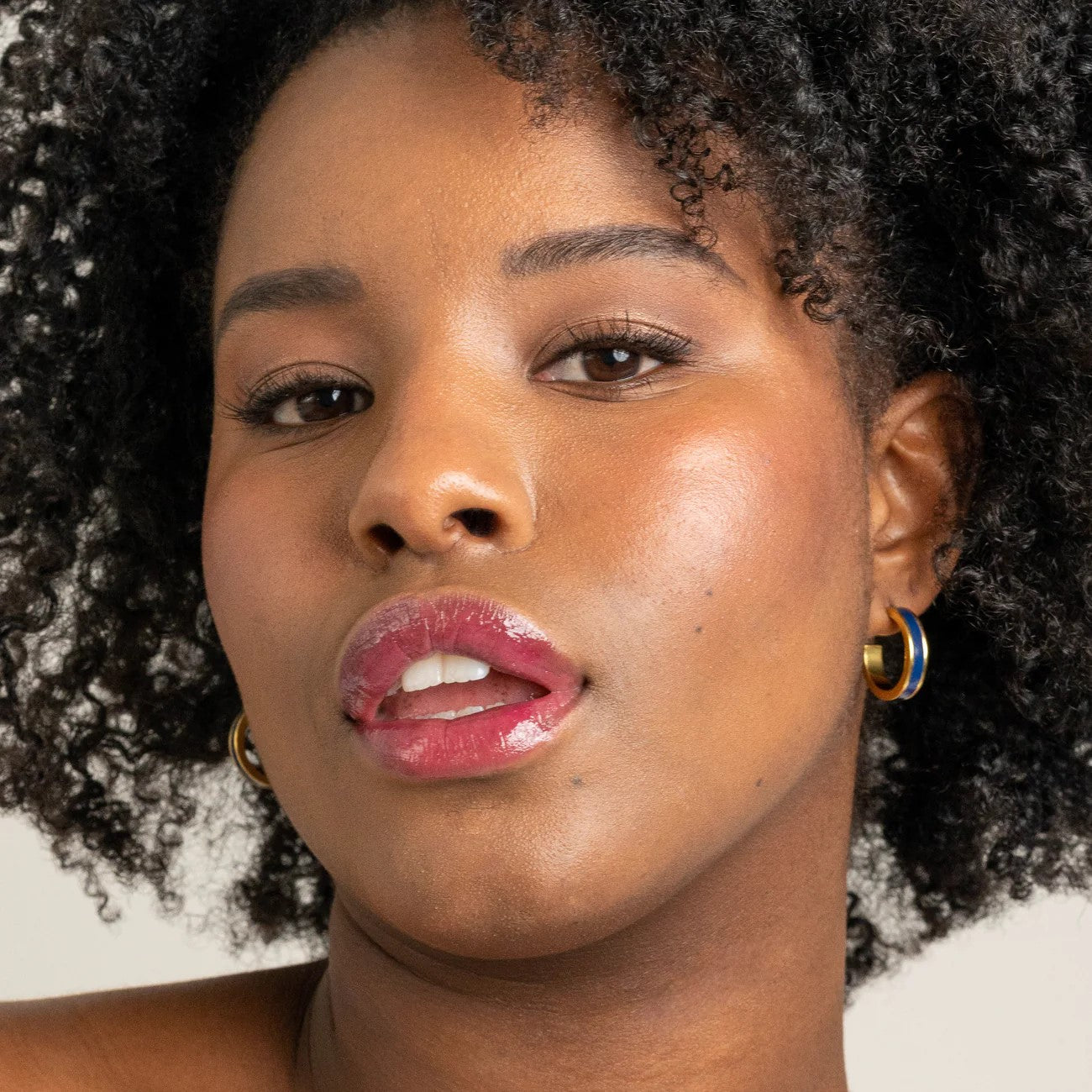 Sara Happ Pink Slip Luxe Gloss with Subtle Shimmer - High-Impact Shine & Long-Lasting Wear, Nourish, Hydrate, and Heal Your Lips, 0.21 fl. oz.