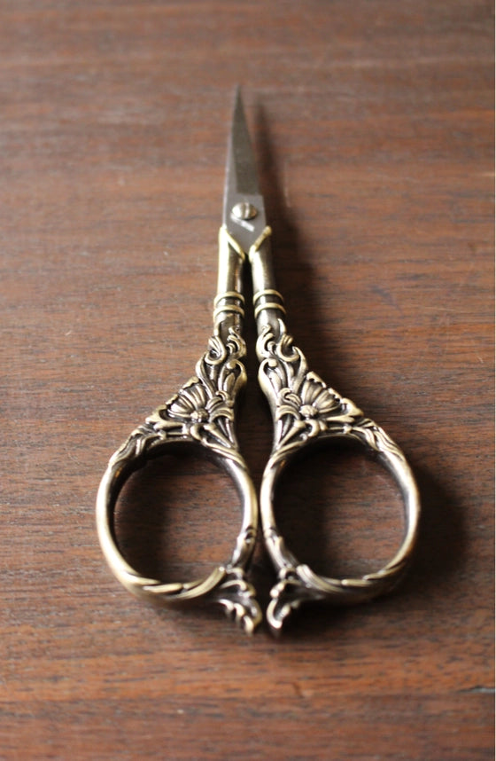 Botanical Garden Scissors - Hollow Way Home